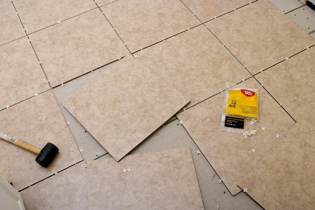 Tiling Hornchurch, RM11, RM12